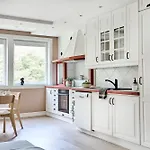 Apartment Queen's Cave By Staysville Stavanger