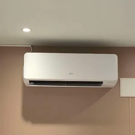 Queen's Cave By Staysville * Ставангер