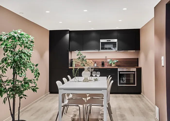 Queen's Cave By Staysville דירה