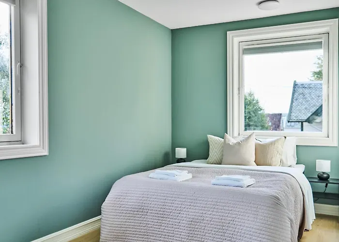 דירה Queen's Cave By Staysville *