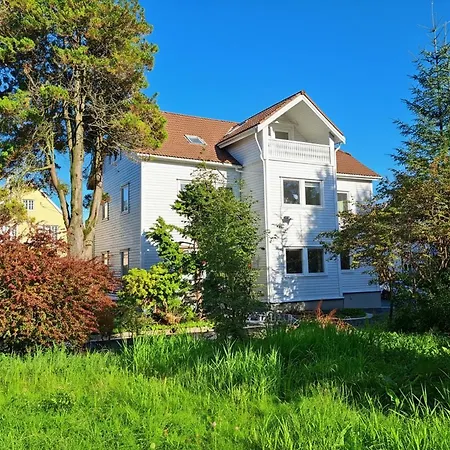 Queen's Cave By Staysville شقة *